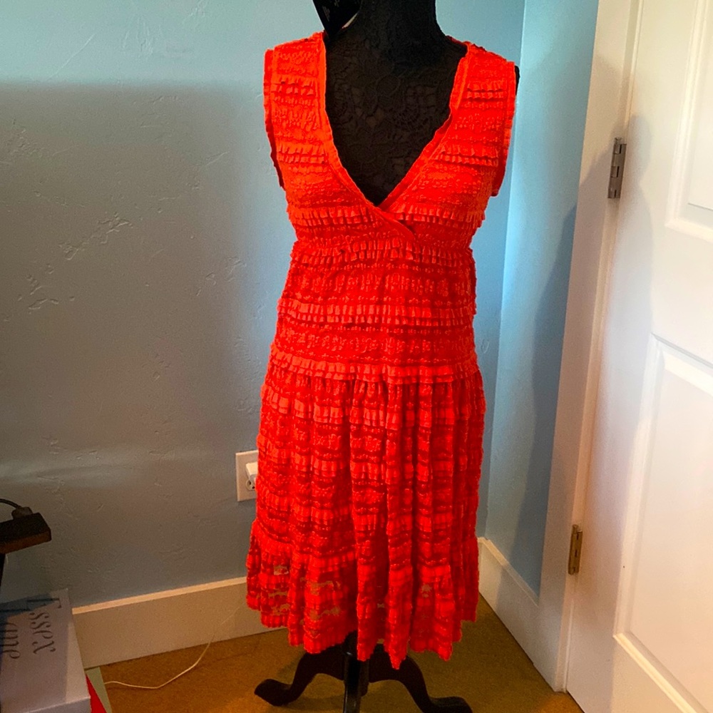 Adorable MAX Edition coral/orange dress size M never worn